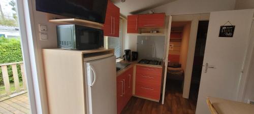 Ivry-la-Bataille Other | Bungalow cosy Oasis Tropic'Nature pour 6 pers - lac - Camping 3 étoiles