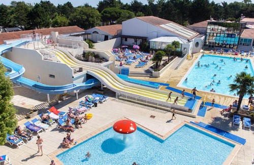 Saint-Jean-de-Monts House | Bungalow de 2 chambres avec piscine partagee sauna et terrasse a Saint Jean de Monts a 3 km de la plage