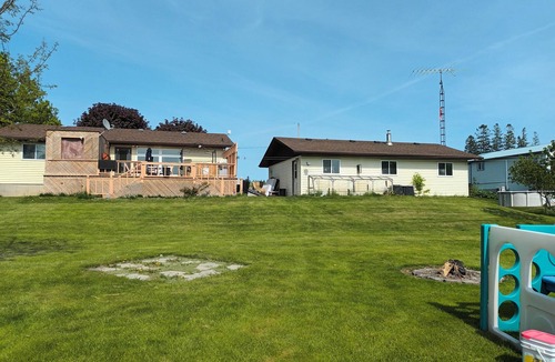 Port Hope House | Bungalow Home Surrounded in Farming Area