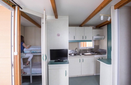 Calella House | Bungalow in Calella by Sea & Mountains