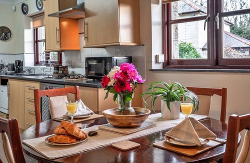 Trenwheal House | Bungalow in Cornwall with Orchard Views