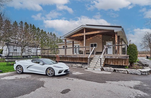 Ashburn House | Bungalow in North Oshawa
