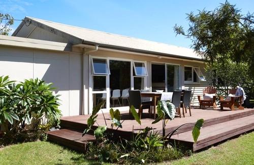 Pataua North Cottage | Bungalow in Paradise - Tahi