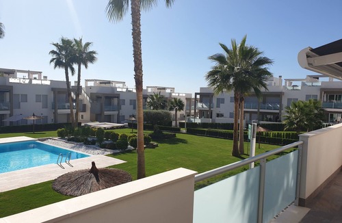 Los Altos House | Bungalow in Torrevieja Punta Prima. WIFI and pool. Close to beach and golf