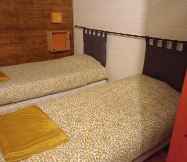 Oissel Ski Chalet | Bungalow la Bohémienne