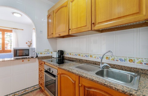 Monte Faro House | Bungalow 'Manuel 217 En Gran Alacant' with Shared Pool, Wi-Fi and Air Conditioning