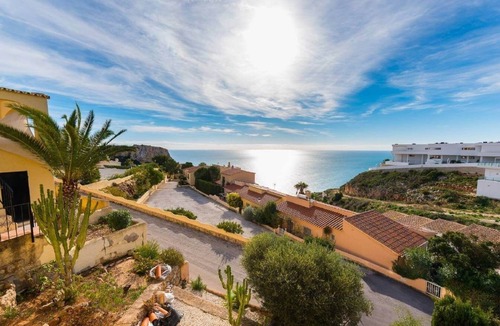 Cumbre del Sol Ski Chalet | Bungalow Ojeda - PlusHolidays