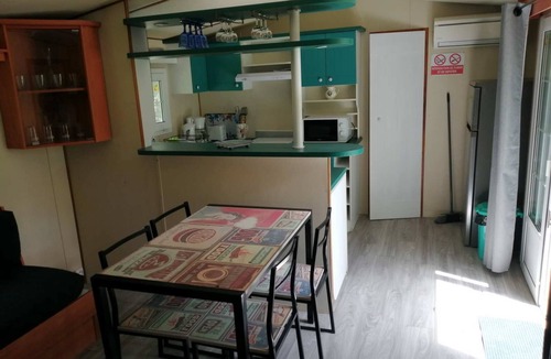 Tarascon House | Bungalow Olivier du Mas Maurane