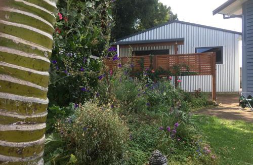 Bethlehem Apartment | Bungalow on Bell Common