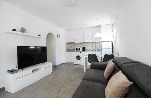 Los Balcones Apartment | Bungalow On Lake Los Balcones Garden