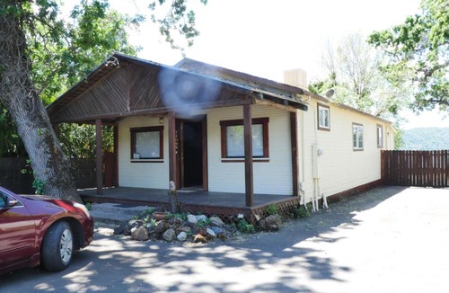 Clearlake House | Bungalow on the lake