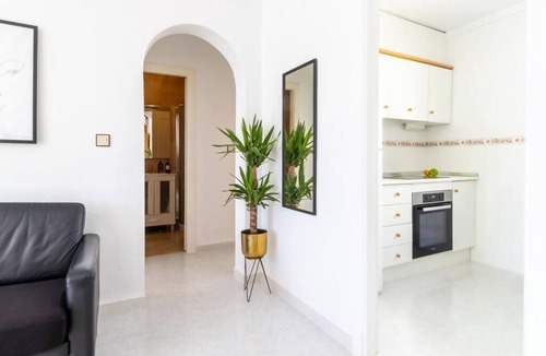 La Florida Apartment | Bungalow Pink Al Andalus
