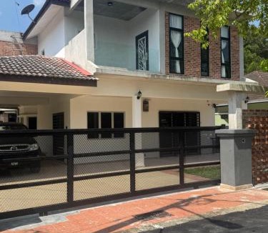Bandar Sri Sendayan House | Bungalow Pool Villa