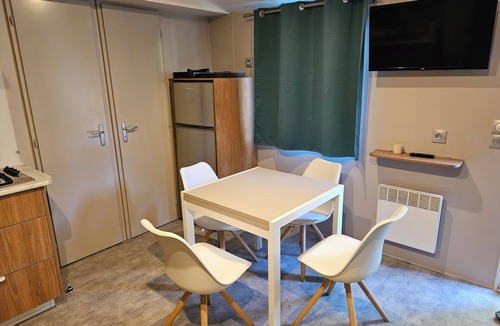 Saint-Lager-Bressac House | Bungalow Privas (AZALÉE