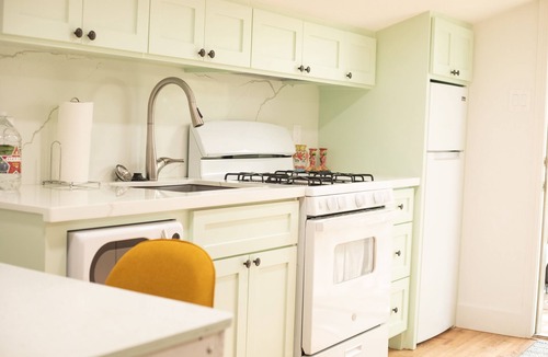 Phillips House | Bungalow! Private, upstairs, well appointed space!