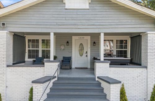 Birmingham House | Bungalow Retreat!