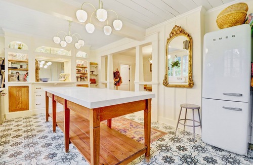 Heritage House | Bungalow San Marvelous