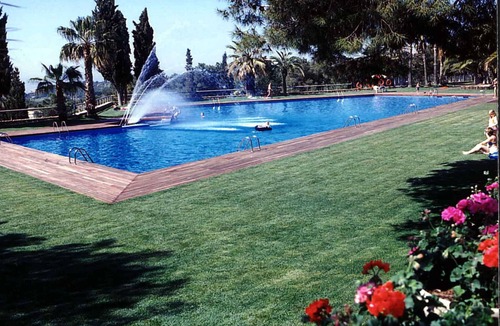 Vilanova I la Geltru House | Bungalow with Terrace and Pool