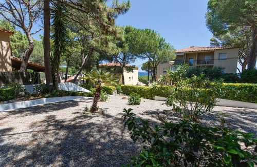 Pals Ski Chalet | Bungalow with pool access - 300 m Pals beach (CAL DALT 1H 621)
