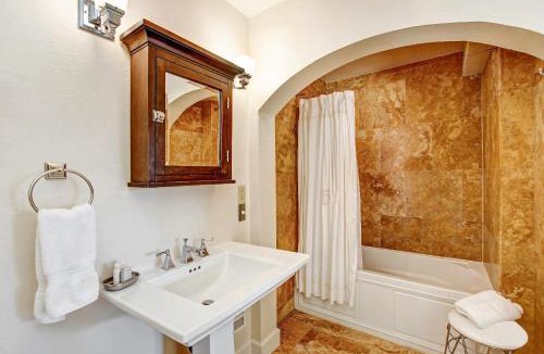 Sonoma Apartment | Bungalows 313