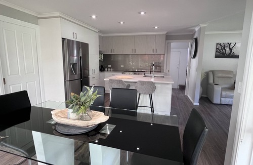 Buninyong House | Buninyong Lodge