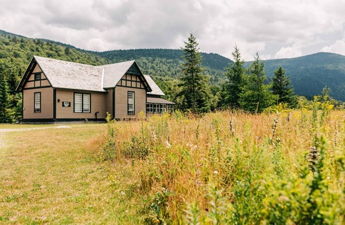 Carroll Apartment | Bunk in shared bunkroom with shared bathroom