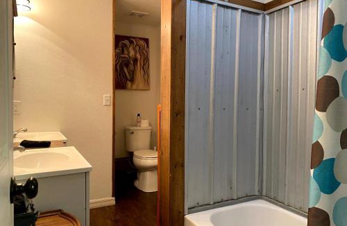 Lake City House | Bunkhouse Farm Stay