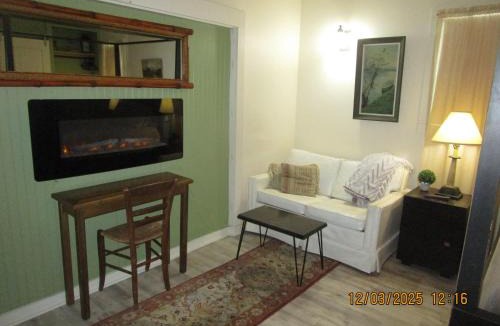 Castleton Apartment | Bunkhouse on Bomoseen