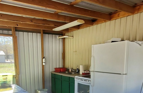 Yantis Cabin | Bunkhouse, Outdoor, Screened In Kitchen!