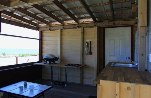 Bay View Cabin | Bunky on the Beach · UNESCO Geopark