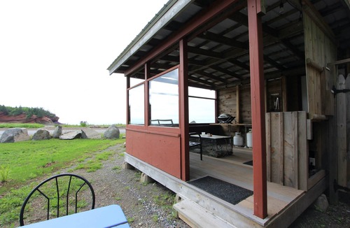 Bay View Cabin | Bunky on the Beach · UNESCO Geopark