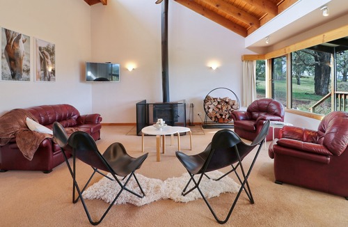 Tolmie House | Bunston House - Breathtaking Views