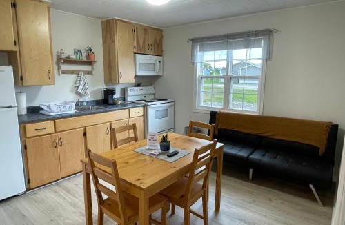 Rocky Harbour Hotel | Buoy & Arrow Suites