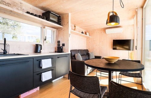 Drage House | BUQEZ ECO RESORT - Beach Villa 22 - Directly by beach