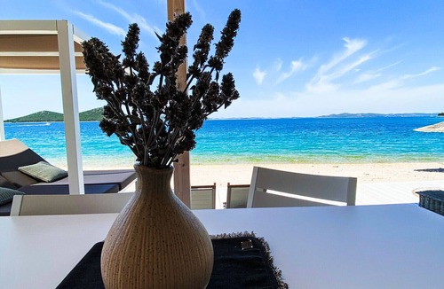 Drage House | BUQEZ ECO RESORT - Beach Villa 22 - Directly by beach