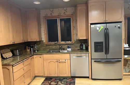 Burbank House | BURBANK FOOTHILLS Monthly-Yearly - Pool/Spa, 3BR, 2BA - Kids & Pets Welcome
