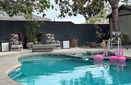 Burbank House | BURBANK FOOTHILLS Monthly-Yearly - Pool/Spa, 3BR, 2BA - Kids & Pets Welcome