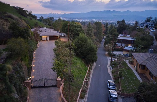 Glendale House | Burbank Hills Luxury Home