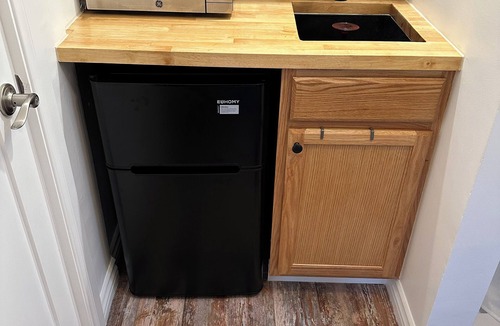 Burbank House | Burbank Private Efficiency Unit