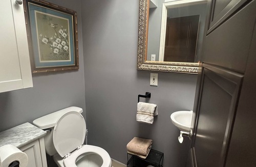 Burbank House | Burbank Private Efficiency Unit