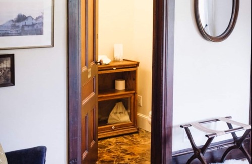 Burdett Bed & Breakfast | Burdett House Bed & Breakfast