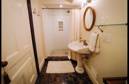 Burdett Bed & Breakfast | Burdett House Bed & Breakfast