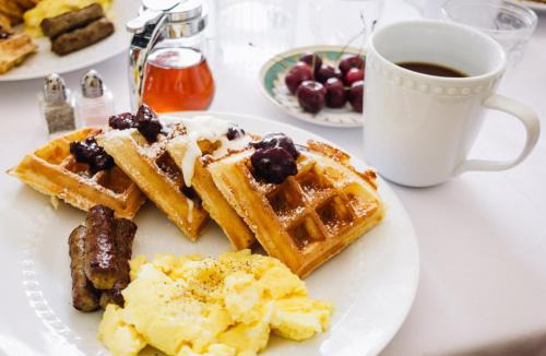 Burdett Bed & Breakfast | Burdett House Bed & Breakfast