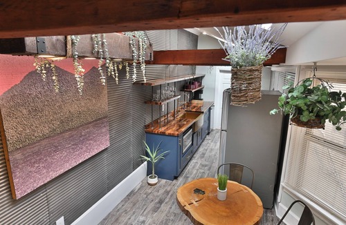 Downtown Harrisburg Apartment | BurgBnB Downtown