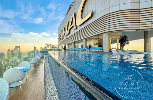 Downtown Dubai Apartment | Burj & Sea Views |Luxury 2BR| 5-Star Amenities