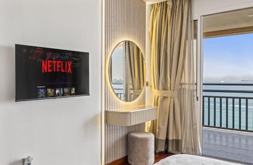 Palm Jumeirah Apartment | Burj View Luxury 1BR - Full Sea View Private Beach - Anantara Palm