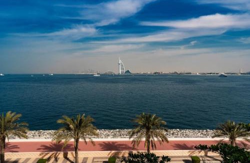 Palm Jumeirah Apartment | Burj View Luxury 1BR - Full Sea View Private Beach - Anantara Palm