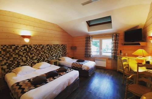 Rouvres-en-Xaintois Hotel | Burnel et la Clé des Champs