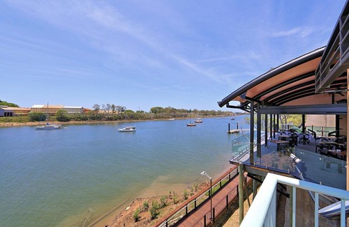 Bundaberg Central Hotel | Burnett Riverside Hotel