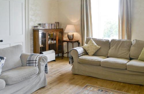 Newbridge House | Burnfoot Of Cluden